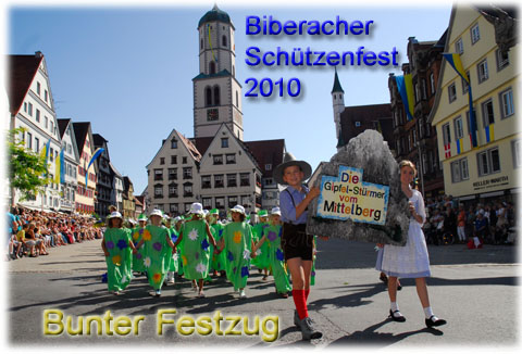 Bunter Festzug am Sch&uuml;tzenmontag 2010 beim Biberacher Sch&uuml;tzenfest 2010. Foto Michael Kettel